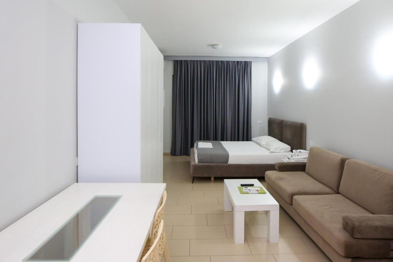 Diamond Hill Resort & Spa Vlorë エクステリア 写真