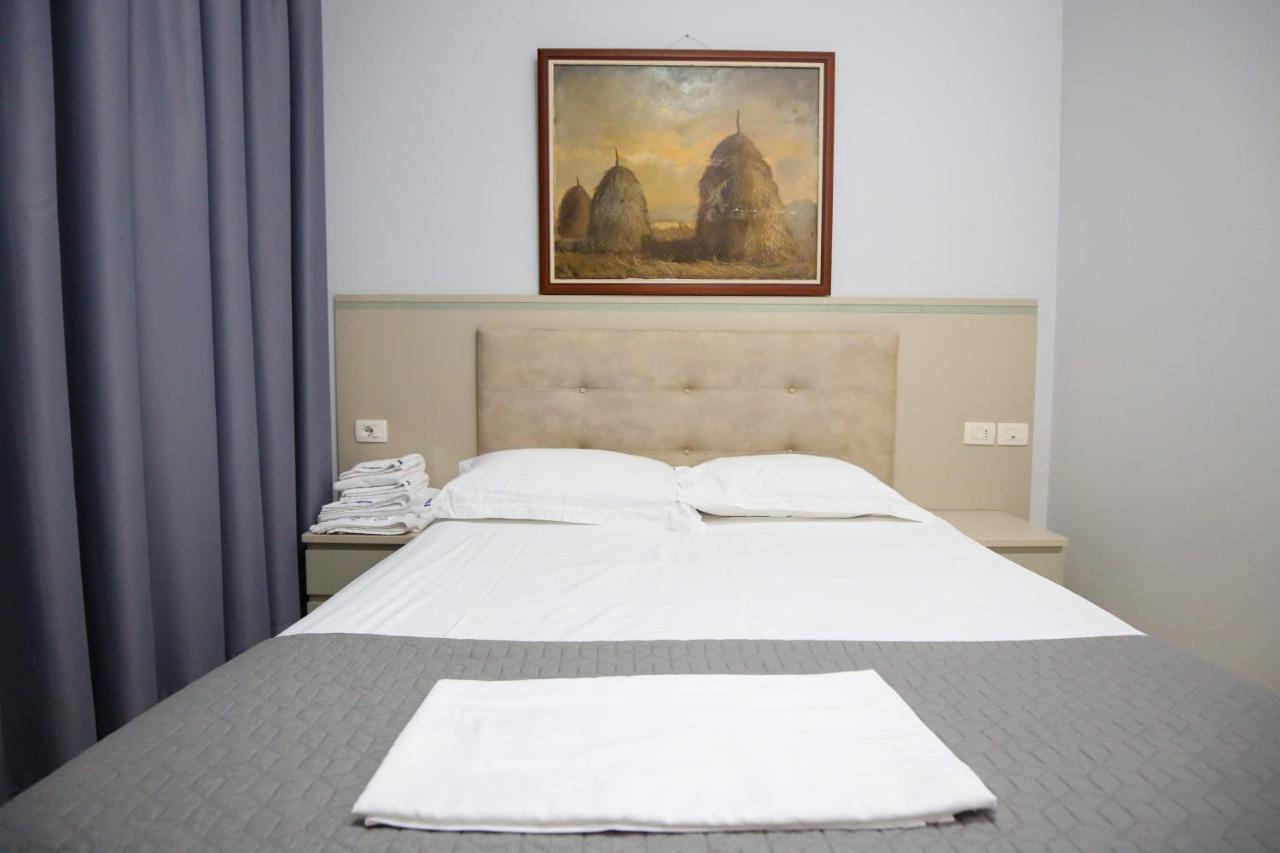 Diamond Hill Resort & Spa Vlorë エクステリア 写真